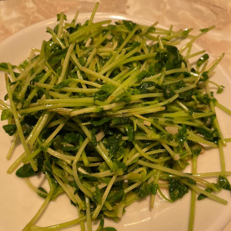 豆苗炒め(龍興飯店)