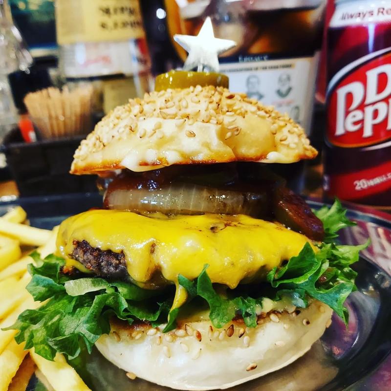 クーバーペディ(チリチーズバーガー)(Haneuma Burger 跳ね馬)