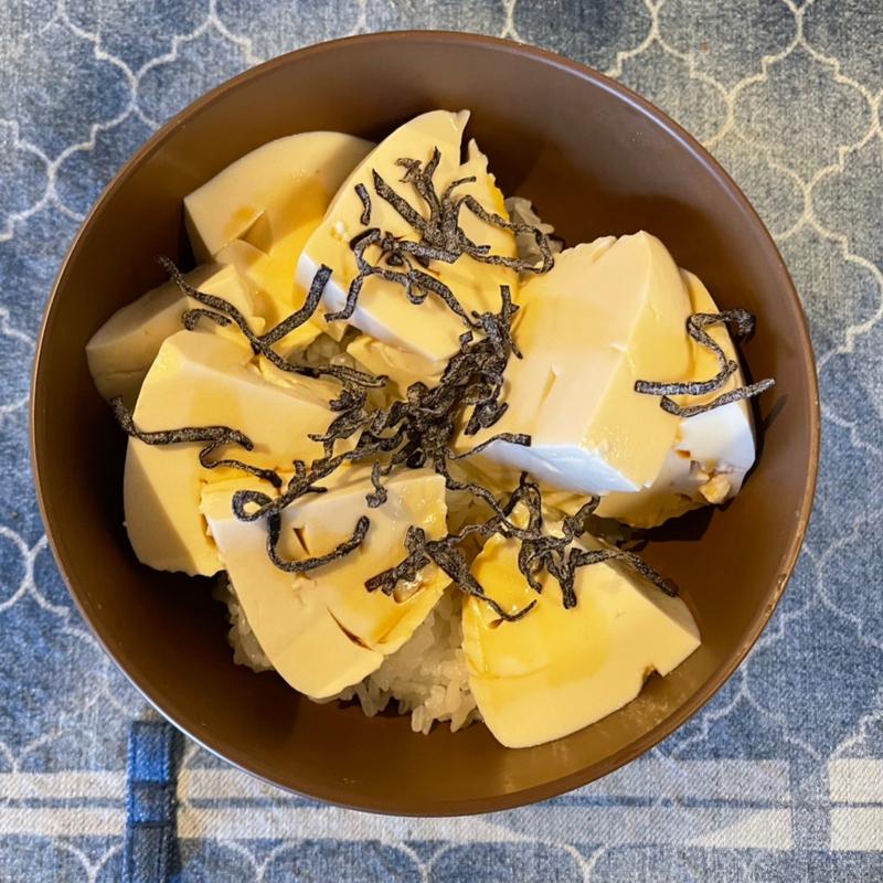 トーフ丼(chikusa house)