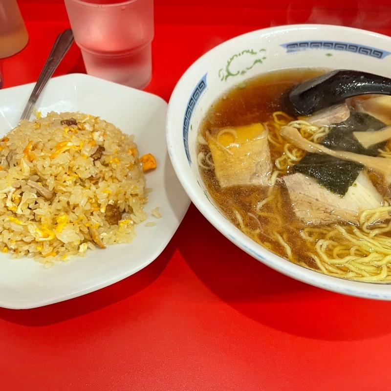 チャーシューメン＋半チャーハン(伊峡)