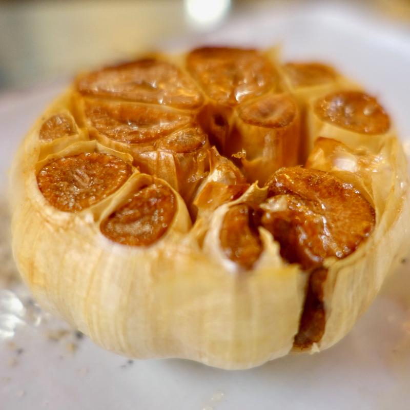 ニンニク揚げ(立ち呑み 庶民 京橋店)