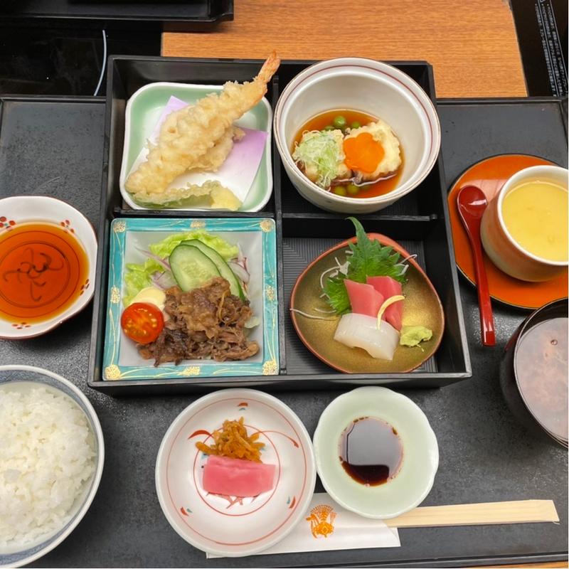 松花堂弁当(木曽路 津店 （キソジ）)