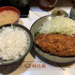 とんかつ(豚珍館 （とんちんかん）)