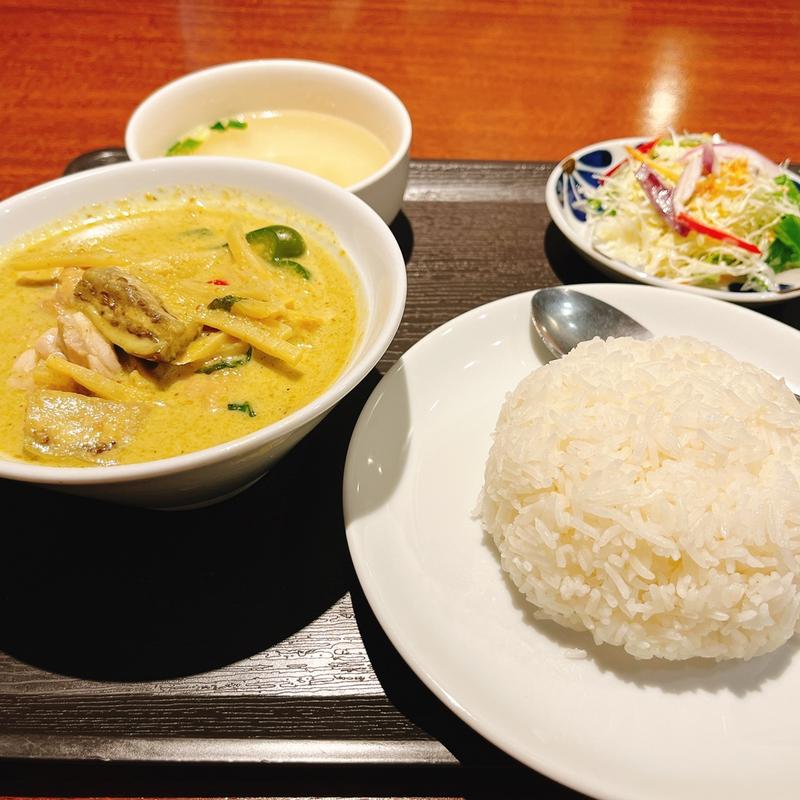 グリーンカレー【SET】(本格タイ料理バル プアン 三軒茶屋本店)