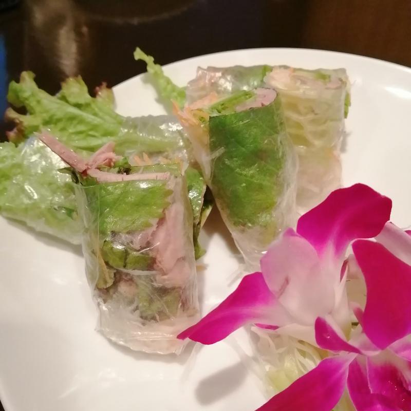 アボガドの生春巻き（２本）(フォーベト)