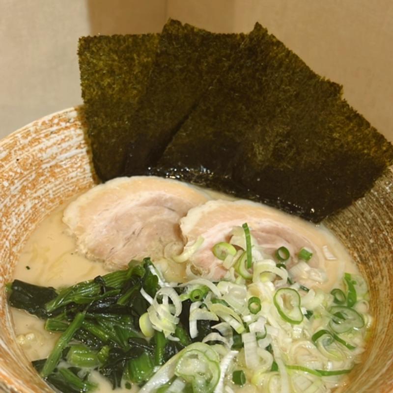 家系ラーメン(大葉商店)