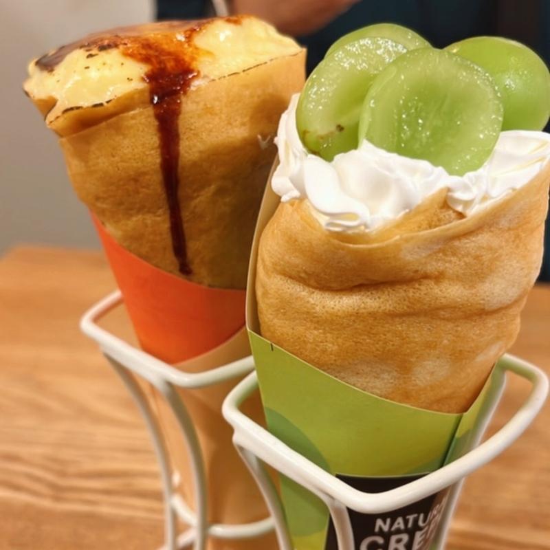 シャインマスカットスペシャルクレープ(ナチュラル クレープ 下北沢店)