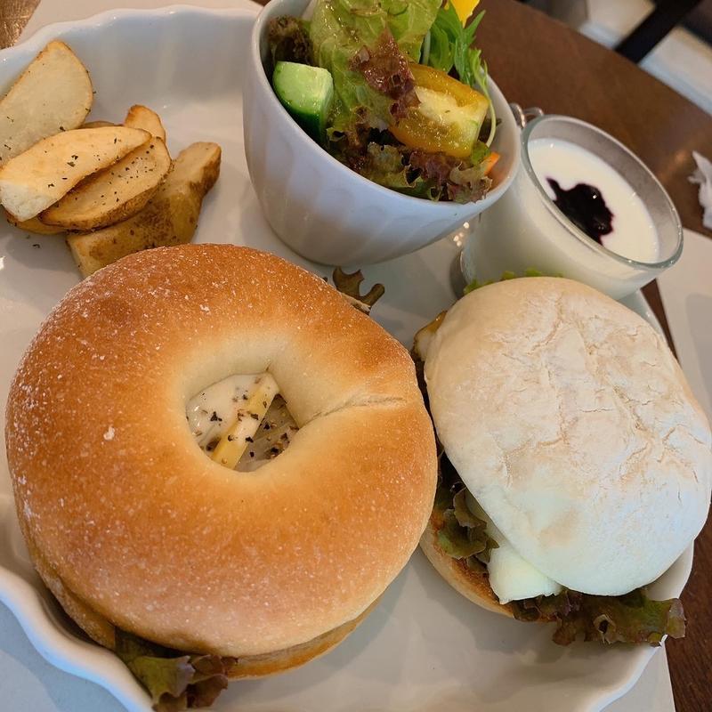 (ヒカリノカフェ （hikari no cafe）)