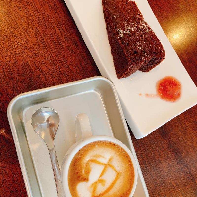 (ヒカリノカフェ （hikari no cafe）)