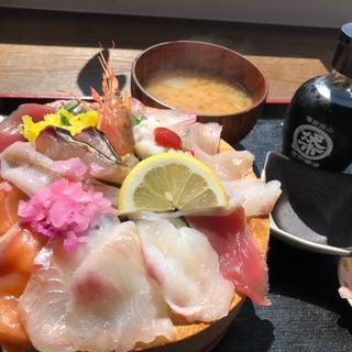 海鮮丼(頭島レストラン)
