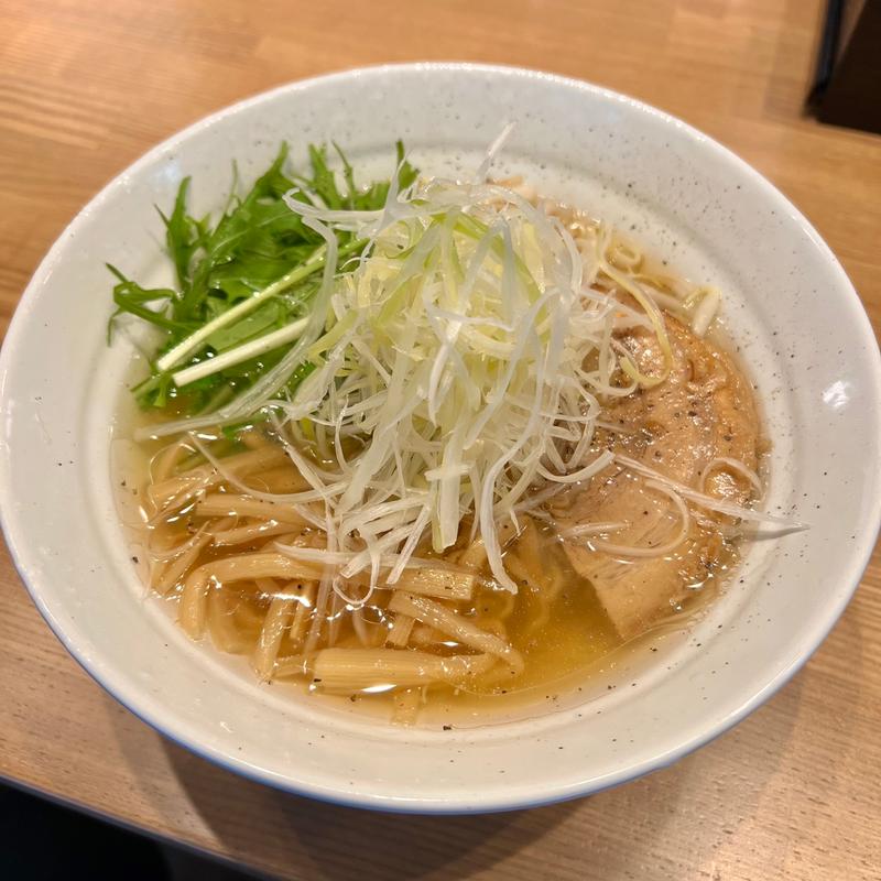 牛骨塩ラーメン(麺処一龍)