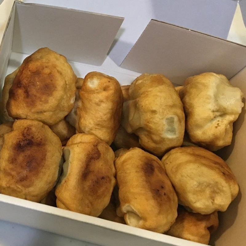 焼き餃子(8個)(ギョウザの萬金)