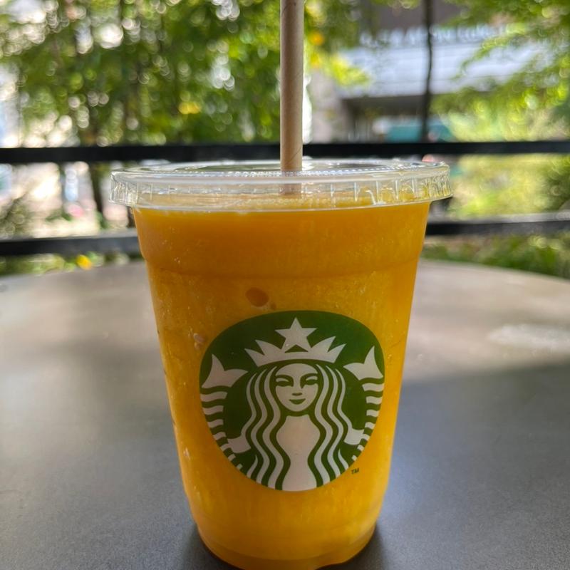 マンゴーパッションティーフラペチーノ(スターバックスコーヒー 越谷イオンレイクタウン kaze 1階店)