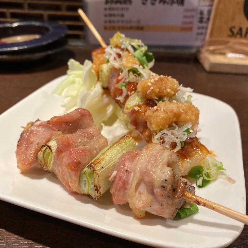 ねぎま串、名古屋ベトコンやきとり(豚バラ串 赤)(とりべゑ 金山店)