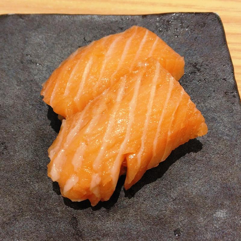 飲めるサーモン(鮨・酒・肴 杉玉 鹿島田 )