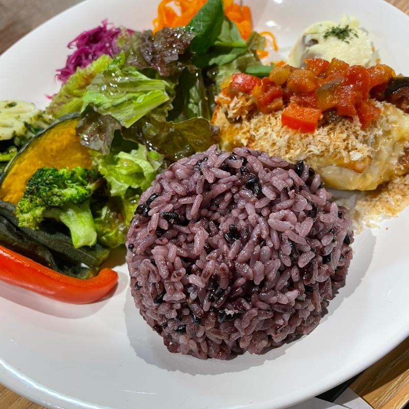 揚げない手作りチーズチキンカツプレート(BOSSTY CAFE×タニタカフェ)