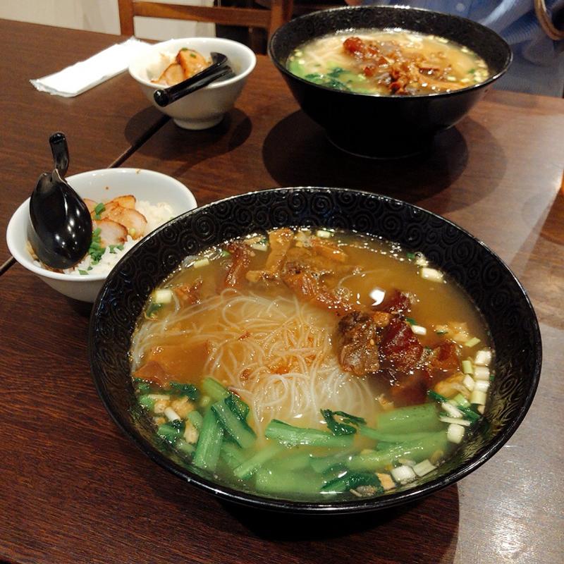 牛モツ麺(粤港美食)