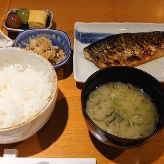 焼き魚定食(旬彩はやさか)