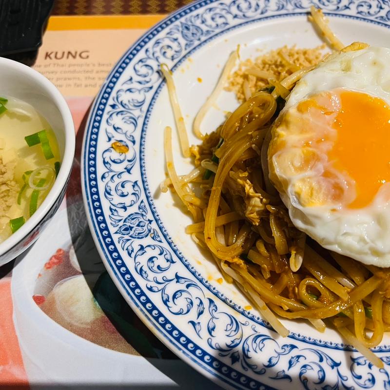 パッドタイ(Faa Thai)