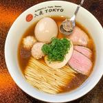 ポルチー二醤油らぁ麺(特製トッピング)(入鹿TOKYO)