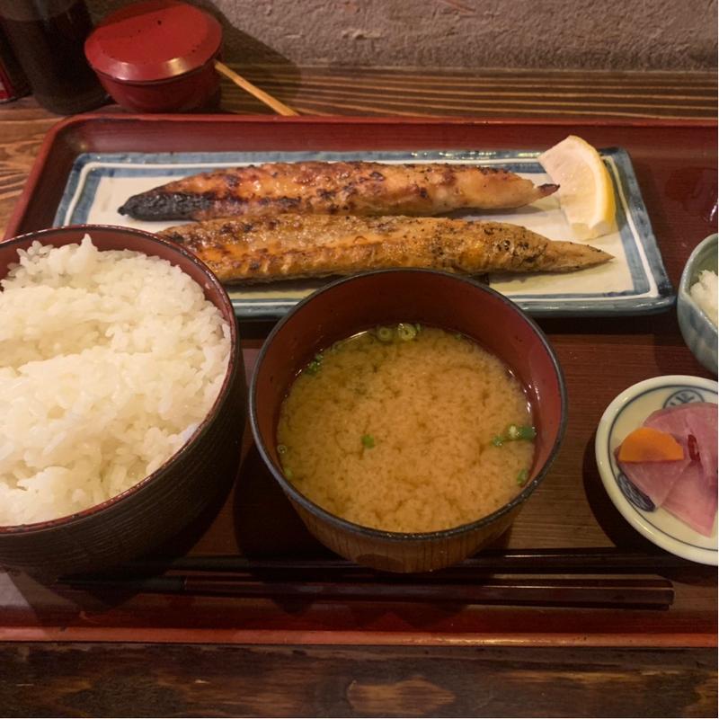 サーモンのハラス干し定食(炭火焼専門食処 白銀屋 西八の分店)