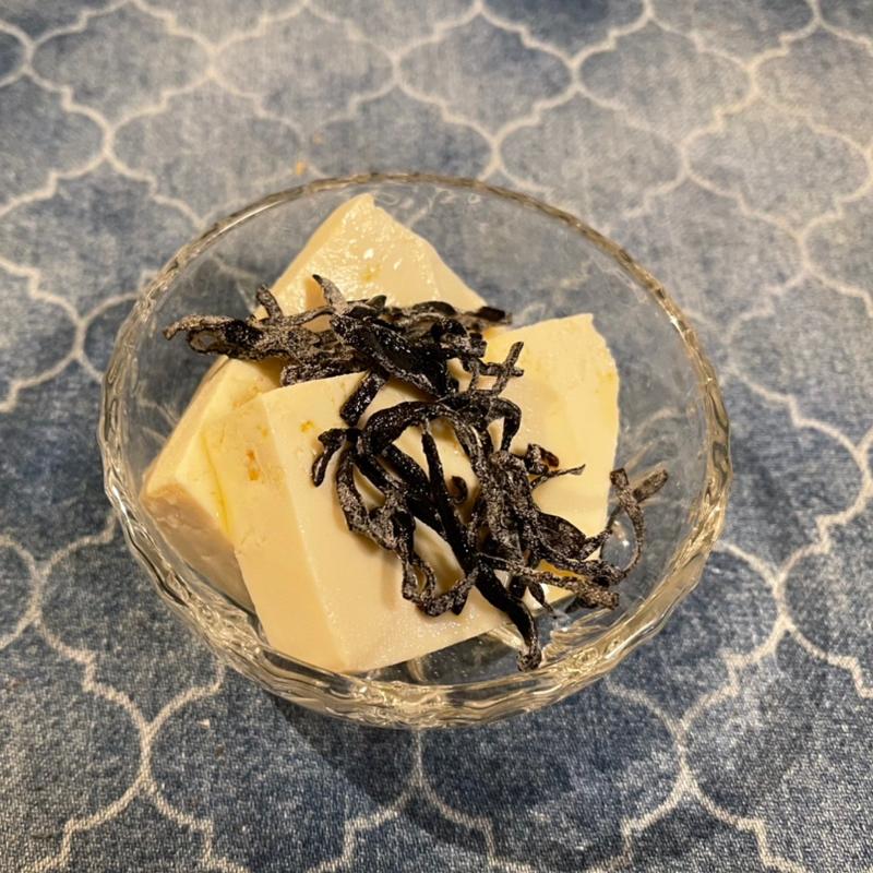 冷奴（塩昆布と）(chikusa house)