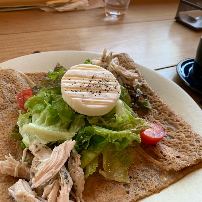 鶏肉のガレット(haru Fromagerie•Café)