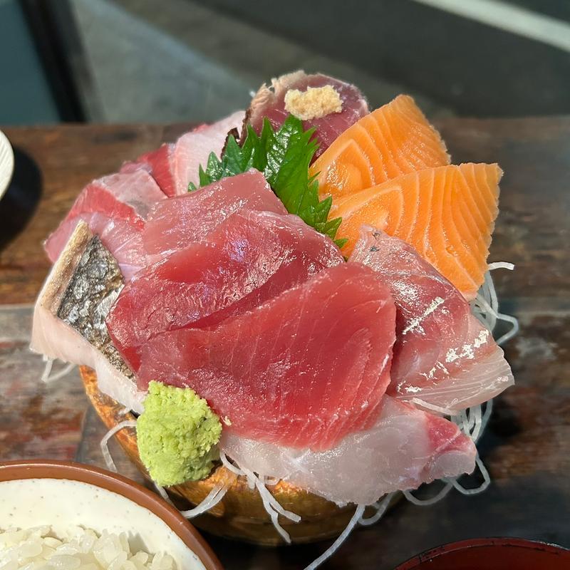 タカマル定食(タカマル鮮魚店 本館)