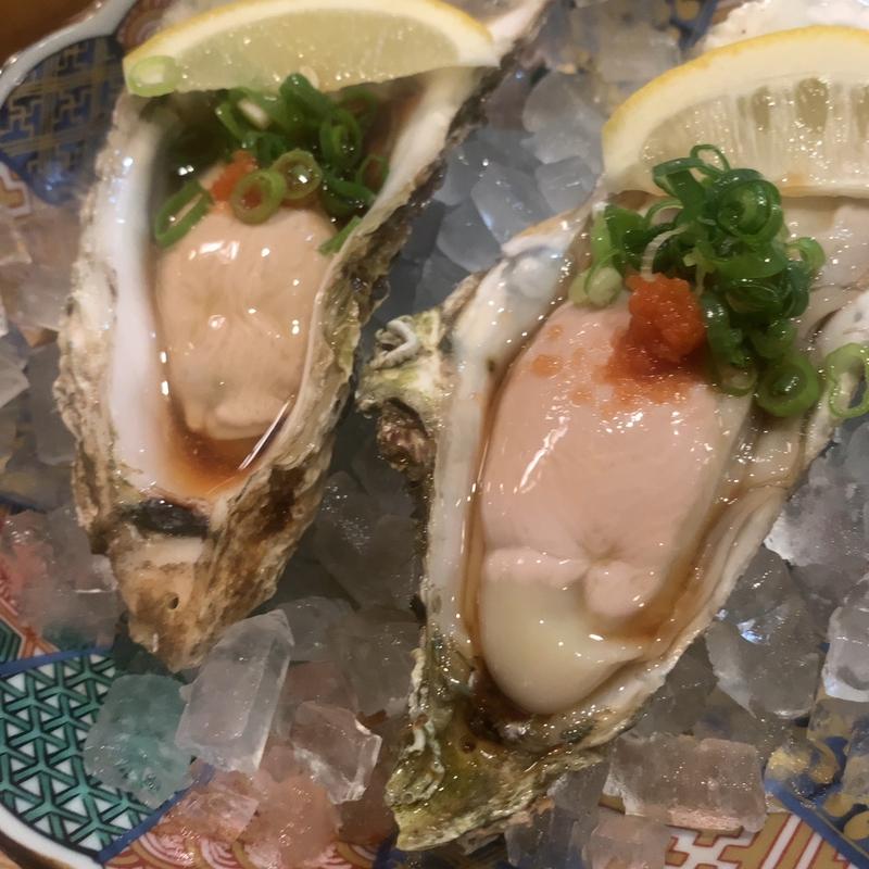 生牡蠣(和食＆イタリアン居酒屋 中目黒 魚の花)