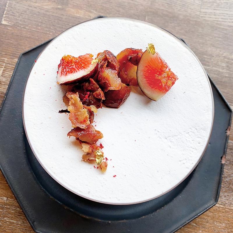 いちじくとロイヤルミルクティーのモンブランパルフェ(DORUMIRU.yasakanotou)