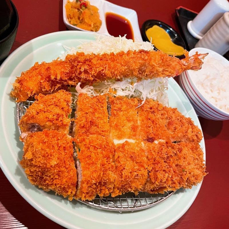 ミルフィーユかつ定食　ネギごまチーズ　大エビフライ付き(ごますりとんかつ　とんき)