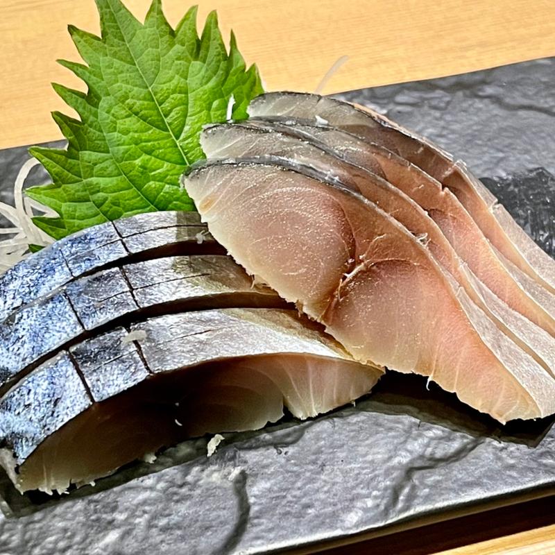 しめ鯖刺身(魚食家 きんき （【旧店名】魚食主義 きんき）)