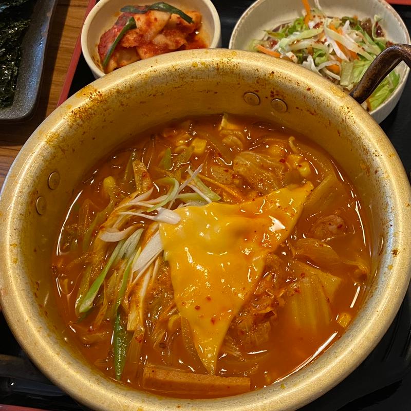 プデチゲ定食(扶餘(プヨ) 電力ビル店)