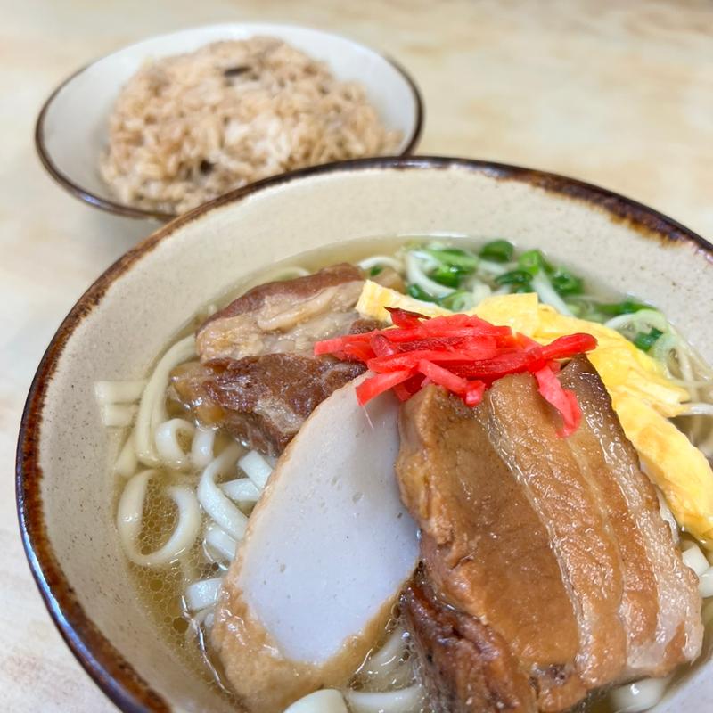 うんなそば(恩納そば （おんなそば）)