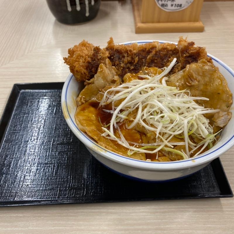 肉増しロースカツと豚焼肉の合い盛り丼(かつや 茨城神栖店 )