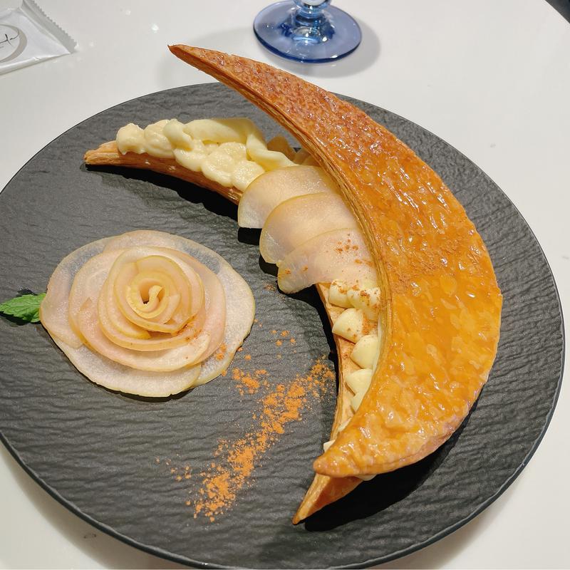 りんごのデラルーナパイ(ロカンダ )