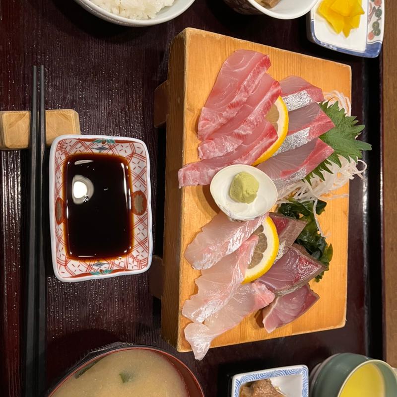 さしみ定食(まりーな亭)