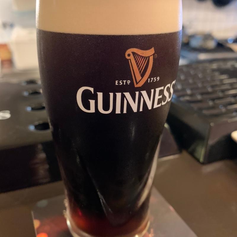 たる生ギネス1/2(本町洋食かわぐち)