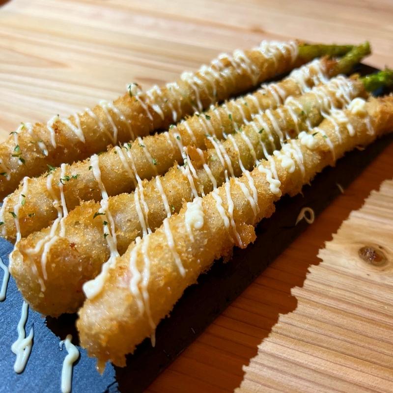 アスパラ肉巻き(京串揚げ オクノヒダリ)