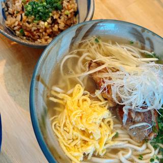 そば(沖縄そばひとつ)