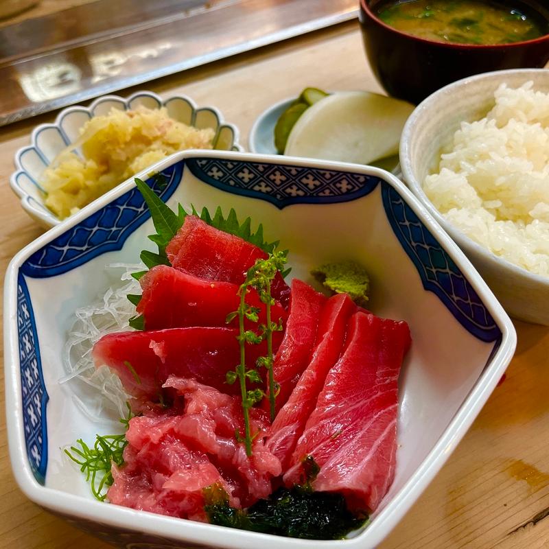 鮪さしみご飯(ととや山新)