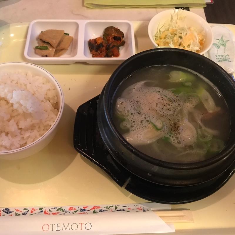 テールコムタン(韓国家庭料理 自起屋)