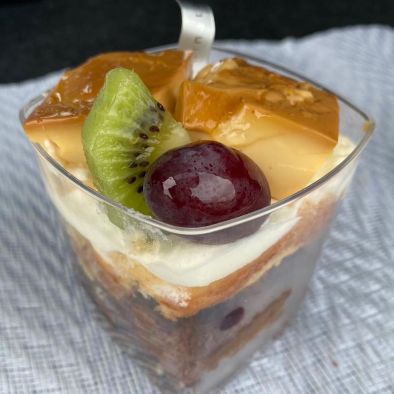 シェフのきまぐれパフェ(ヒナタ )