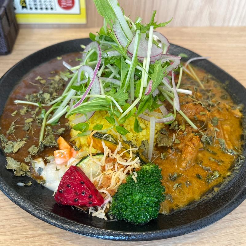 2種類あいがけカレー　プレートセット(SPICECURRY&BAL FANFARE)