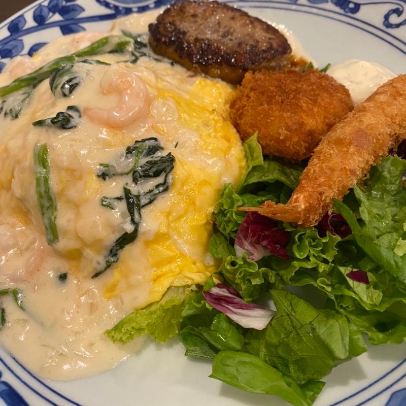 海老とほうれん草 オムライスプレート(カジュアルレストラン しゃぽーるーじゅ 神戸モザイク ２F店)