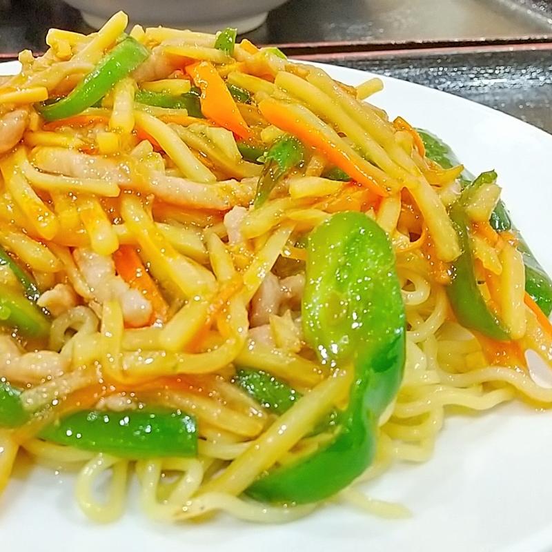 青椒肉絲焼きそば(福秦厨房)