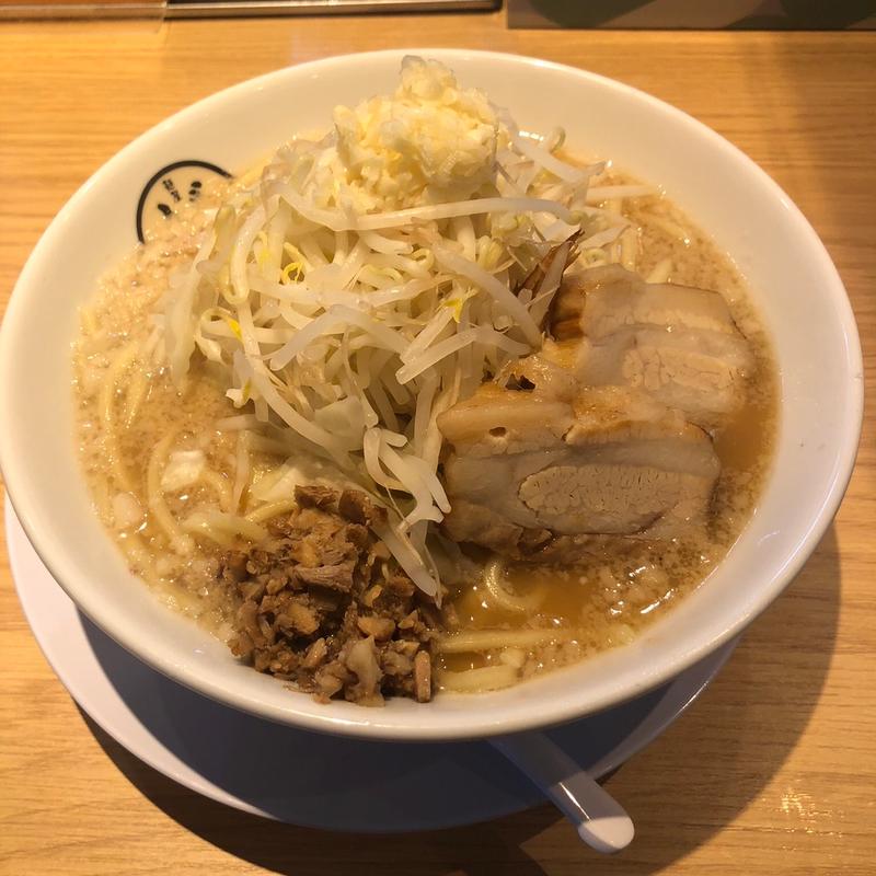 醤油ラーメン(二郎系)(麺屋しずる安城店)