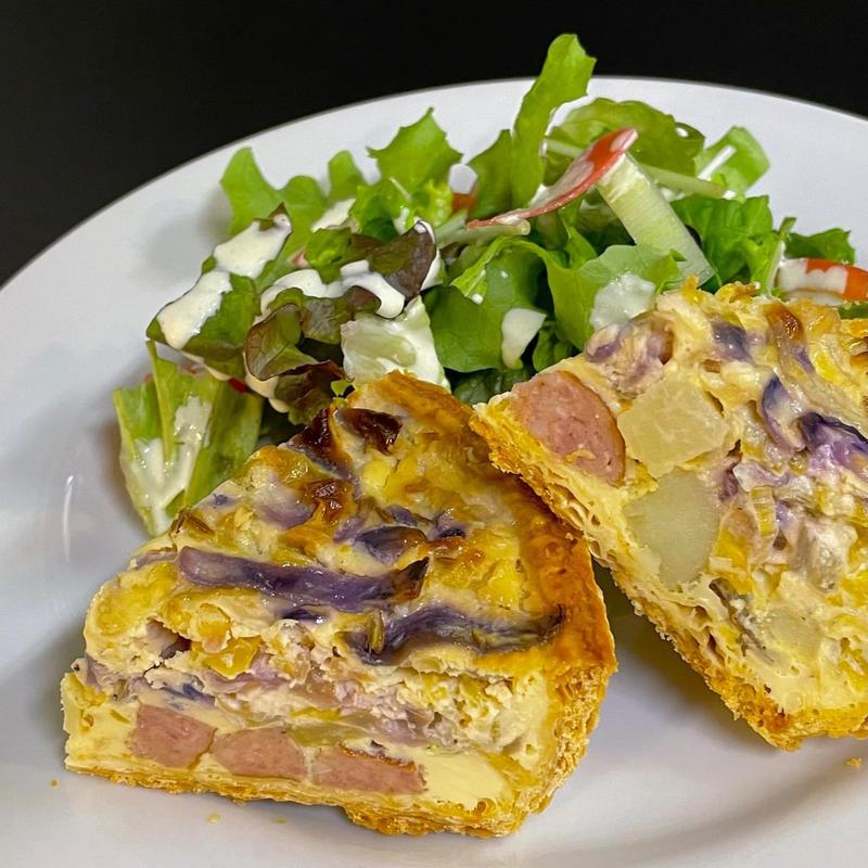 あらびきポークソーセージと春キャベツのキッシュ(オークウッド)