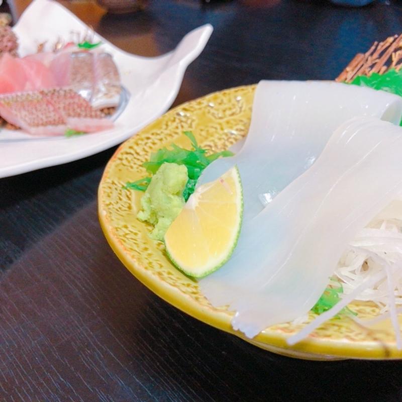 イカ刺し(旬処 いさ路 （いさじ）)