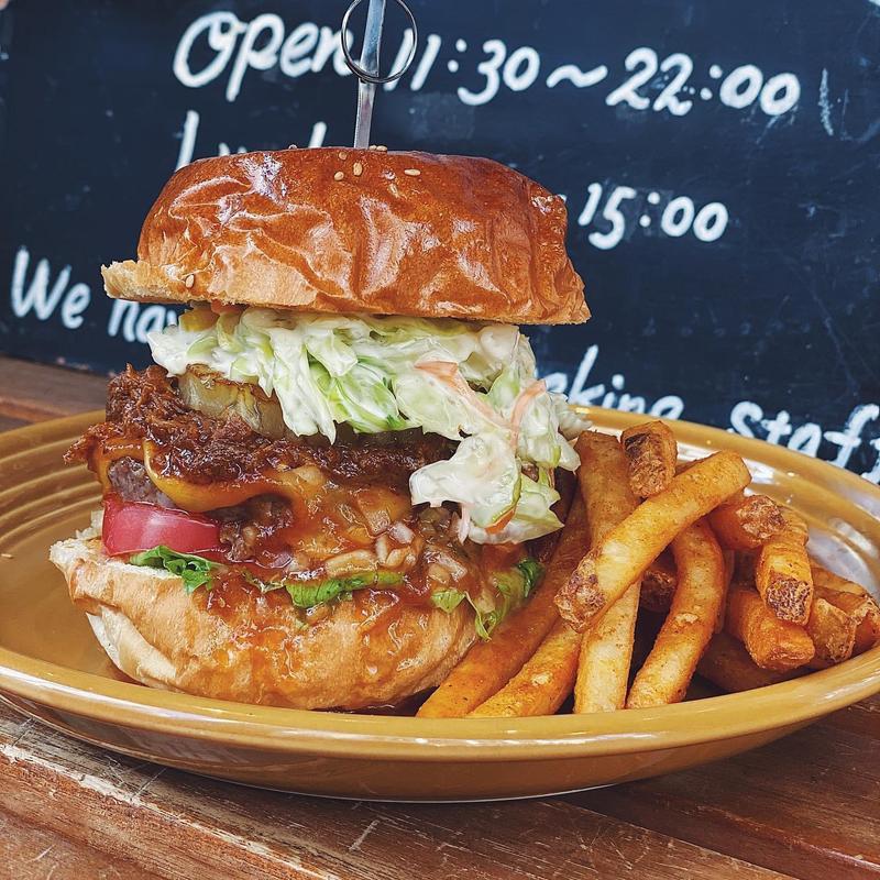 プルドポークバーガー(Cafe＆Diner KHB)